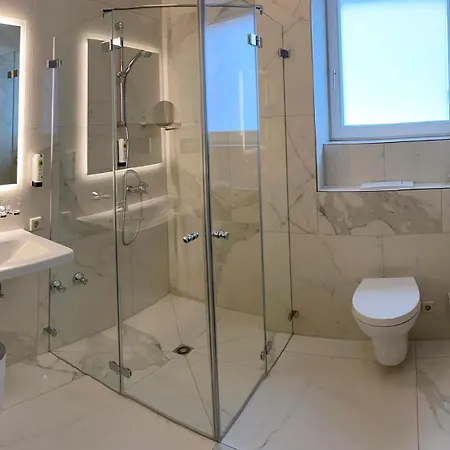 Мини-отель Schoenblick Меерсбург