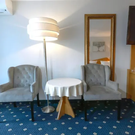 Schoenblick Fogadó 3*